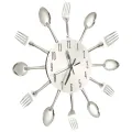 Horloge murale et cuillère et fourchette Argenté 31cm Aluminium