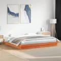 Cadre de lit à LED cire marron 180x200 cm bois de pin massif