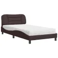Lit avec matelas marron foncé 100x200 cm tissu