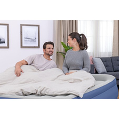 Bestway Doppelbett mit Motor 203x193x56 cm Aufblasbar und Camping 6769