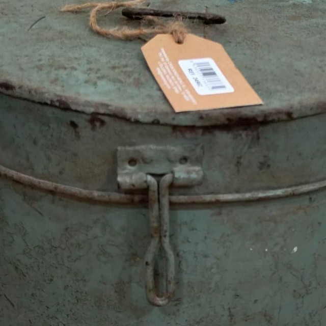 Decorative canister Alexandra House Living Grey Iron Traditional style