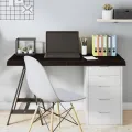 Dessus de table marron foncé bois chêne massif traité
