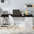 Dessus de table marron foncé bois chêne massif traité